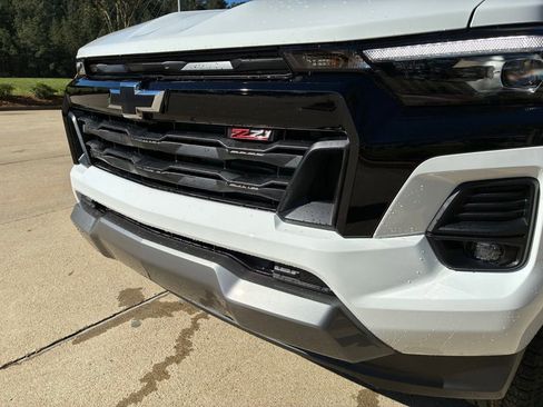 New 2026 Chevrolet Colorado Z71 image 2