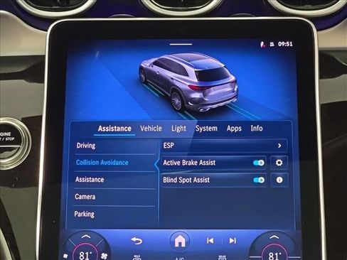 Used 2025 Mercedes-Benz GLC 350e 4MATIC image 21