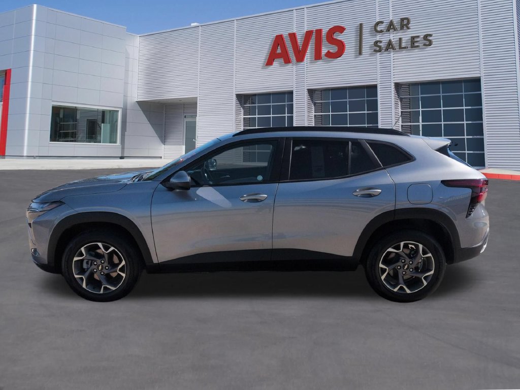 Used 2026 Chevrolet Trax LT FWD image 10