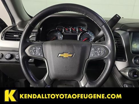Used 2019 Chevrolet Suburban LT image 11