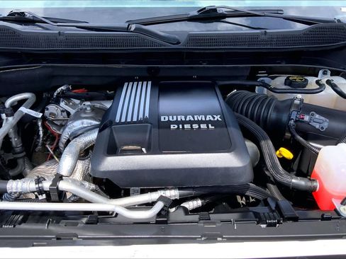 Used 2024 Chevrolet Silverado 1500 LT Trail Boss AWD/4WD image 31