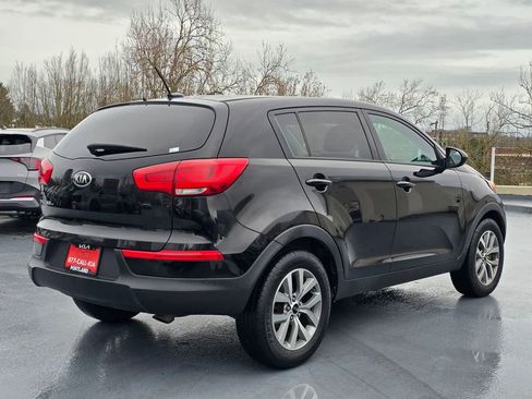 Used 2016 Kia Sportage LX image 4