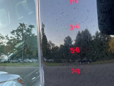 Used 2017 Ford Fusion SE image 12