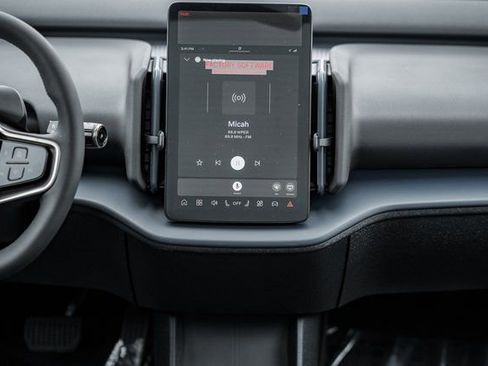 New 2026 Volvo EX30 Plus w/ Protection Package Premier image 21