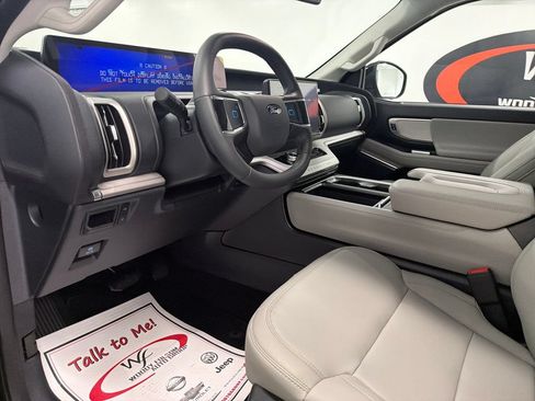 New 2026 Ford Expedition Max Active RWD image 10