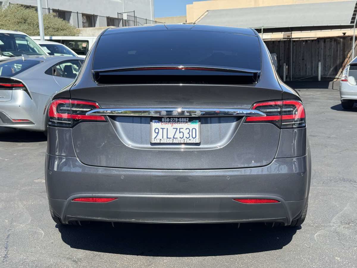 Used 2018 Tesla Model X AWD/4WD image 12