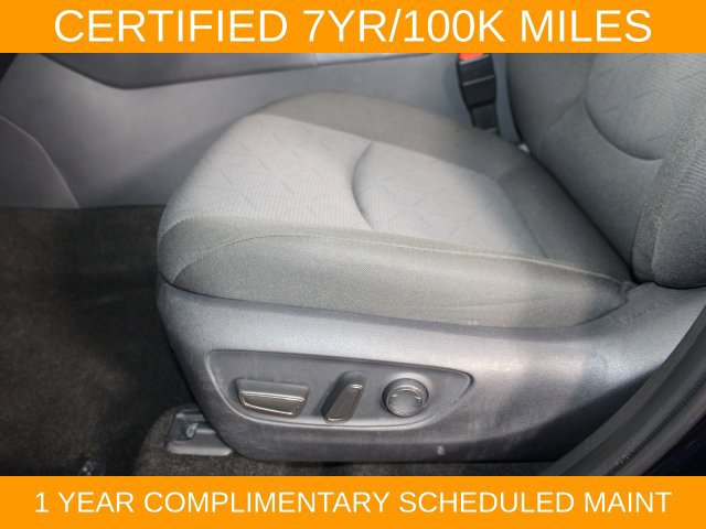 Used 2025 Toyota RAV4 XLE AWD/4WD image 19