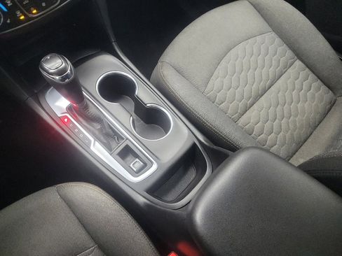 Used 2020 Chevrolet Equinox LT w/ Driver Convenience Package image 26