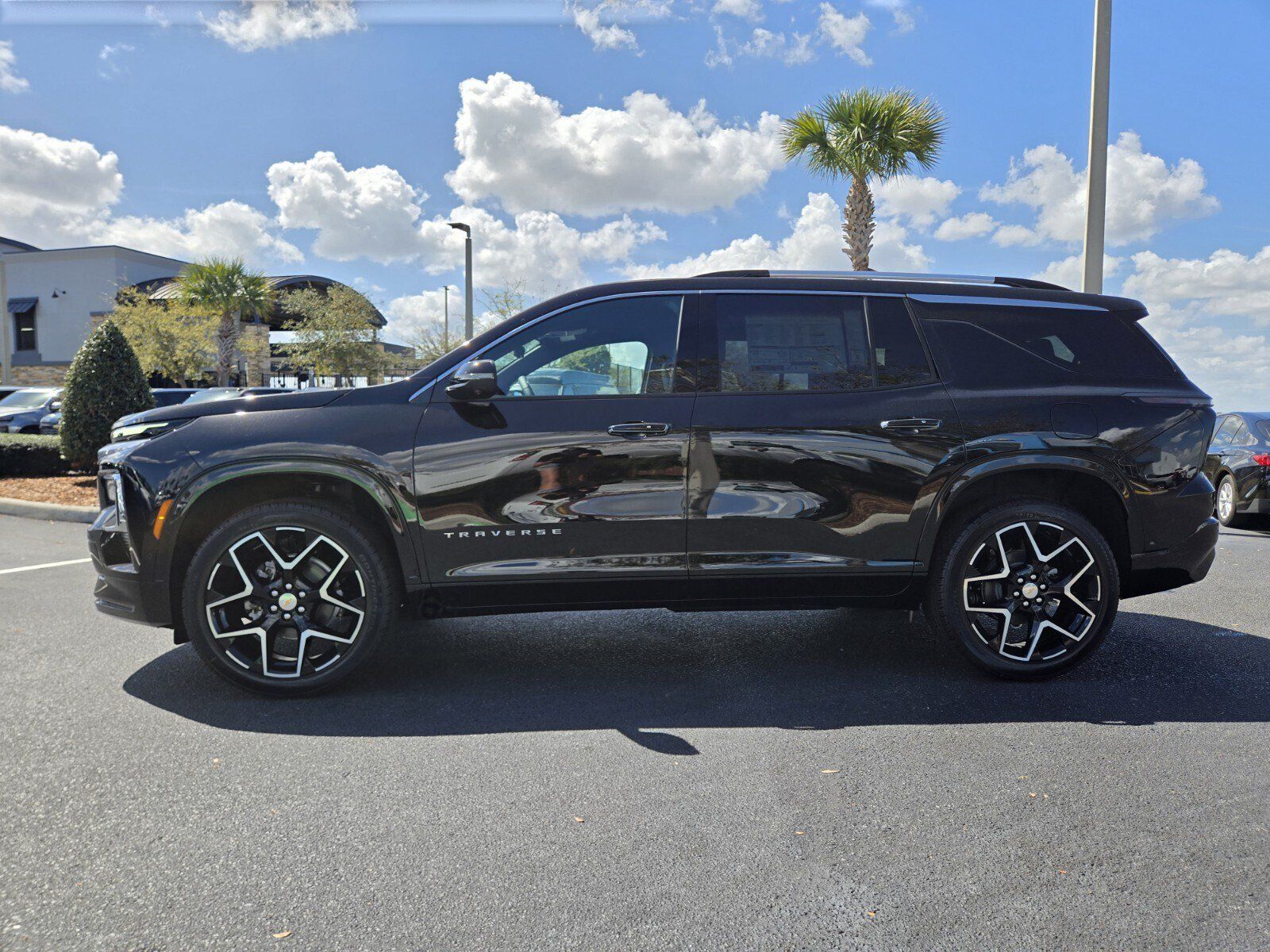 New 2026 Chevrolet Traverse High Country FWD image 3