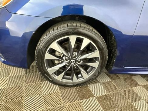 Used 2018 Nissan Sentra SR w/ Electronics Package FWD image 26