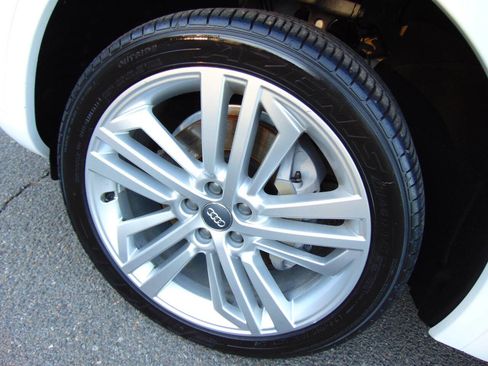 Used 2018 Audi Q5 2.0T Premium Plus w/ Premium Plus Package image 60