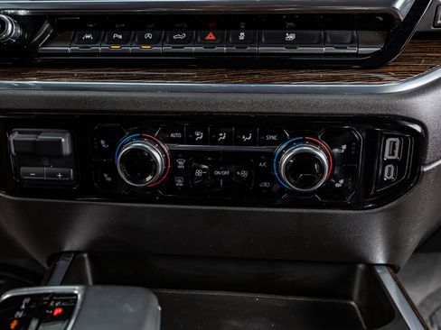 Used 2024 GMC Sierra 1500 Elevation w/ Elevation Premium Package image 27