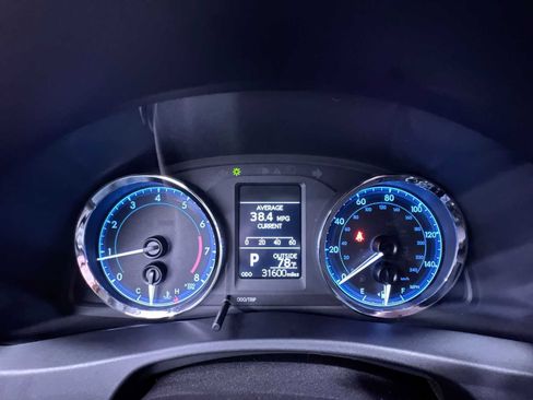 Used 2019 Toyota Corolla LE w/ LE Premium Package w/Moonroof FWD image 22