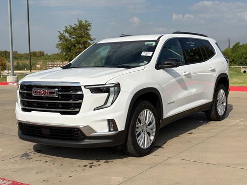 Used 2026 GMC Acadia Elevation w/ Elevation Premium Package FWD image 3