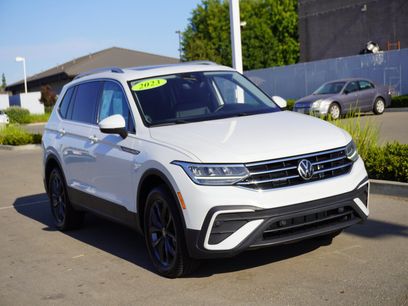 Used 2023 Volkswagen Tiguan SE