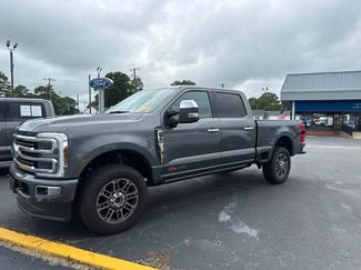 Certified 2025 Ford F350 Platinum w/ Platinum Plus Package AWD/4WD video 1