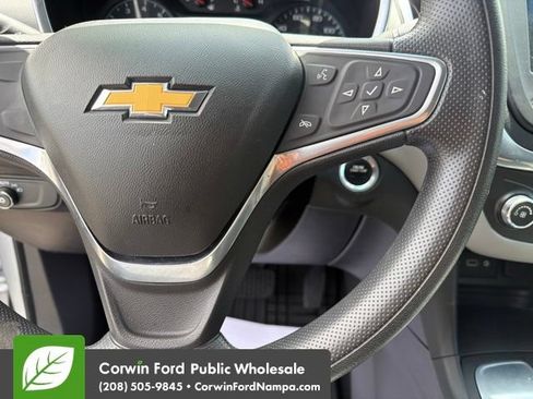 Used 2019 Chevrolet Equinox LS w/ LS Convenience Package FWD image 16
