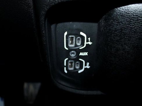 Used 2021 RAM 3500 Big Horn w/ Level B Equipment Group image 19