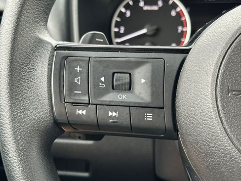 Used 2023 Nissan Rogue SV AWD/4WD image 31