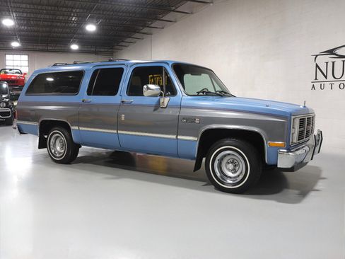 Used 1987 GMC Suburban 2WD image 18