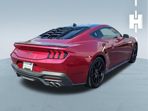 Used 2025 Ford Mustang GT RWD image 3