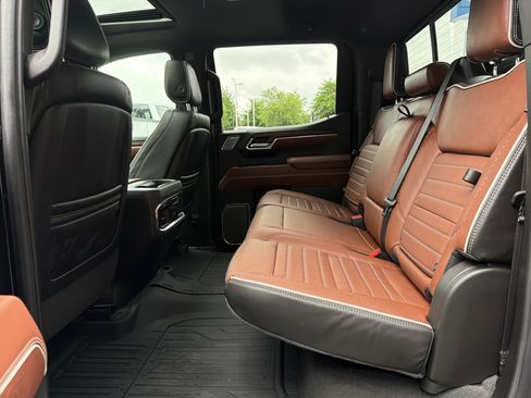 Used 2026 GMC Sierra 1500 Denali Ultimate AWD/4WD image 32