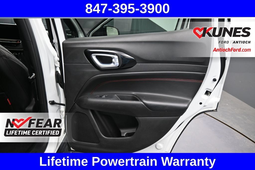 Used 2025 Jeep Compass Trailhawk AWD/4WD image 21
