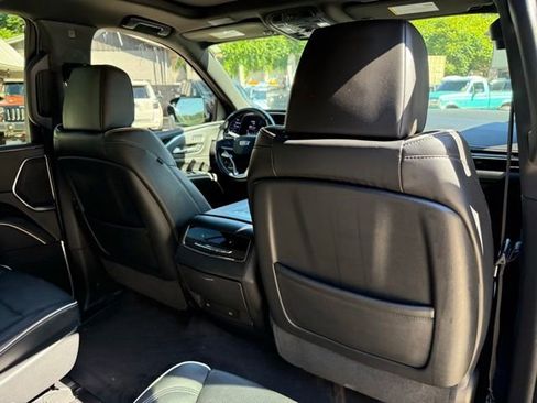 Used 2023 Cadillac Escalade Sport w/ LPO, ONYX Package AWD/4WD image 92