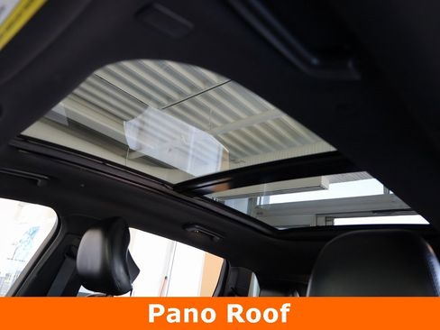 Used 2019 Lincoln Nautilus Reserve image 12