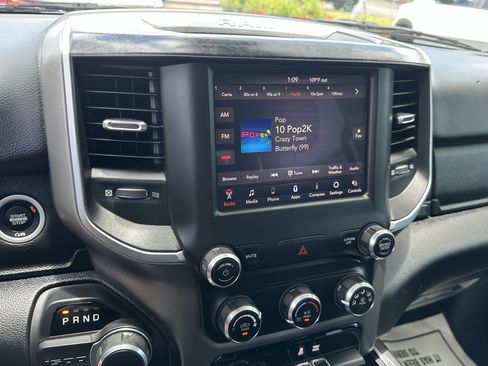 Used 2019 RAM 1500 Big Horn RWD image 21