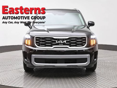Used 2025 Kia Telluride S AWD/4WD image 2
