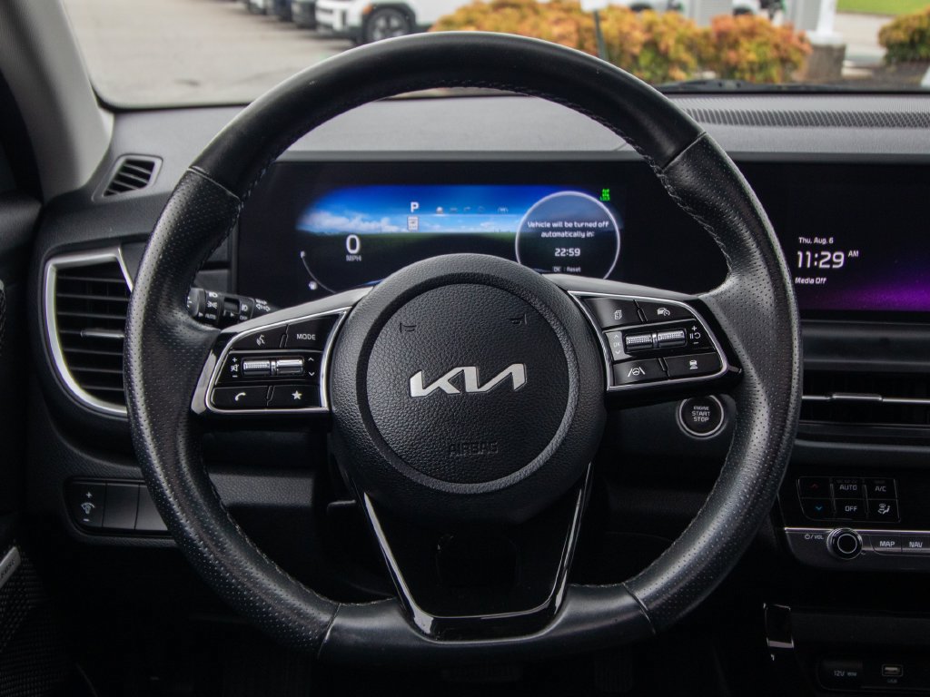 Used 2024 Kia Seltos SX w/ SX Sunroof Package AWD/4WD image 25