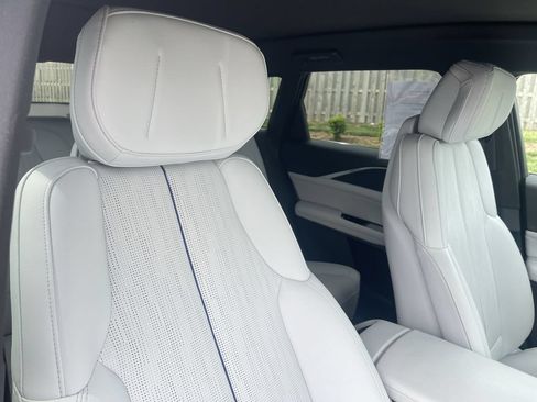 Certified 2024 Cadillac Lyriq Luxury w/ LPO, Floor Liner Package AWD/4WD image 40