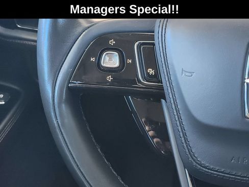 Used 2023 Lincoln Aviator Reserve w/ Equipment Group 201A RWD image 31