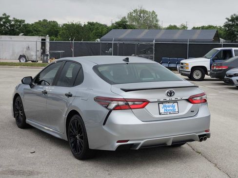 Used 2022 Toyota Camry SE w/ Carpet Mat Package (TMS) FWD image 5
