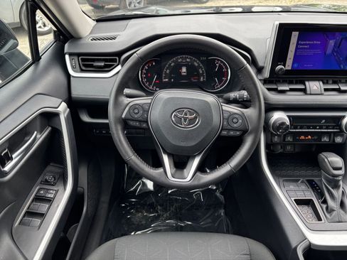 Used 2025 Toyota RAV4 XLE w/ Weather Package FWD image 35