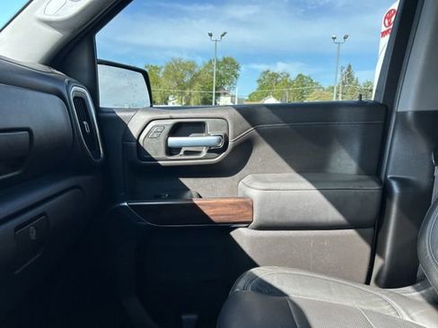 Used 2020 GMC Sierra 1500 SLT w/ SLT Premium Package AWD/4WD image 39