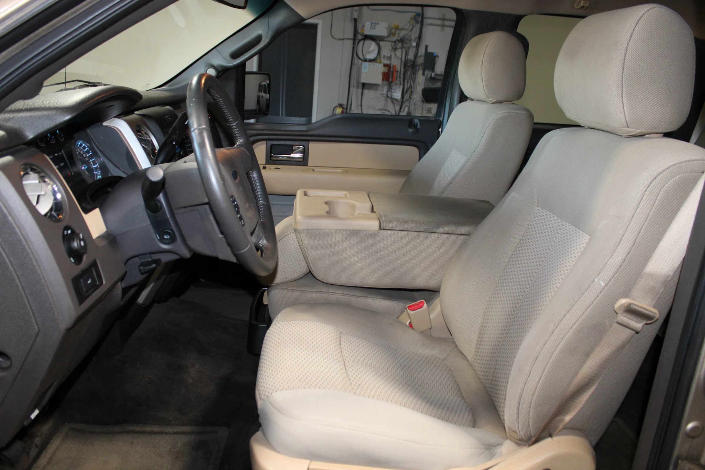 Used 2013 Ford F150 XLT w/ XLT Chrome Pkg RWD image 22