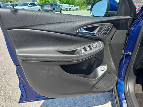 Used 2023 Buick Encore GX Essence w/ Experience Buick Package FWD image 15
