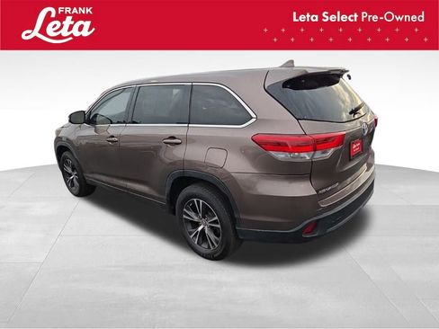 Used 2018 Toyota Highlander Plus image 7