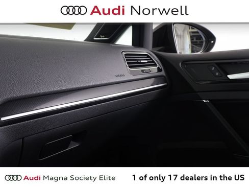 Used 2017 Volkswagen Golf 4-Door AWD/4WD image 5