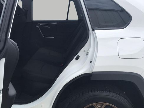 Used 2023 Toyota RAV4 AWD Hybrid image 20