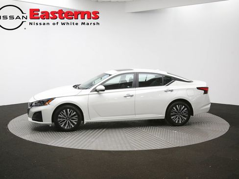 Used 2024 Nissan Altima 2.5 SV w/ SV Premium Package AWD/4WD image 58