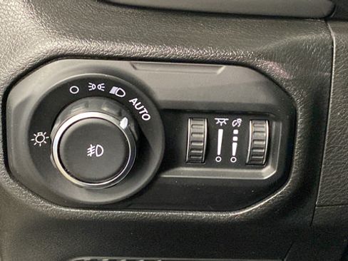Used 2022 Jeep Wrangler Unlimited Sport w/ Sun And Sound Package AWD/4WD image 29