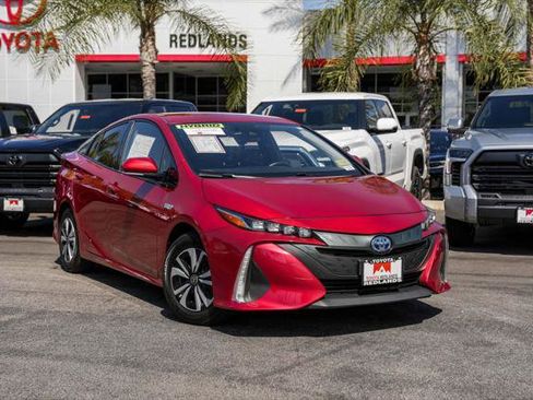 Certified 2019 Toyota Prius Prime Premium w/ Carpet Mat Package FWD image 1
