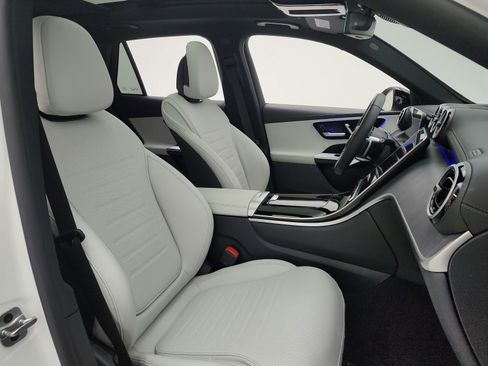 Certified 2023 Mercedes-Benz GLC 300 image 23