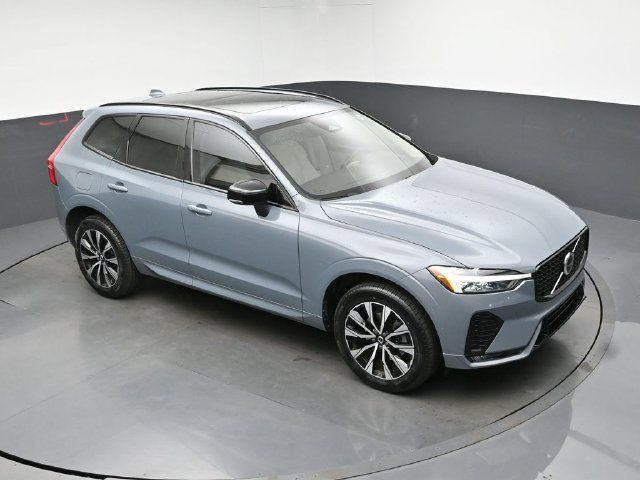 Used 2024 Volvo XC60 B5 Core w/ Protection Package Premier AWD/4WD image 41