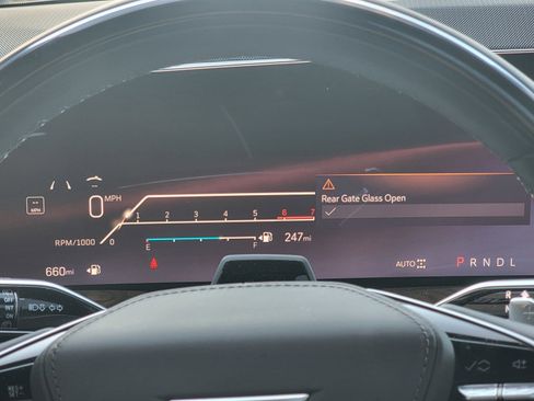 Used 2025 Cadillac Escalade Sport Platinum w/ LPO, ONYX Package image 32