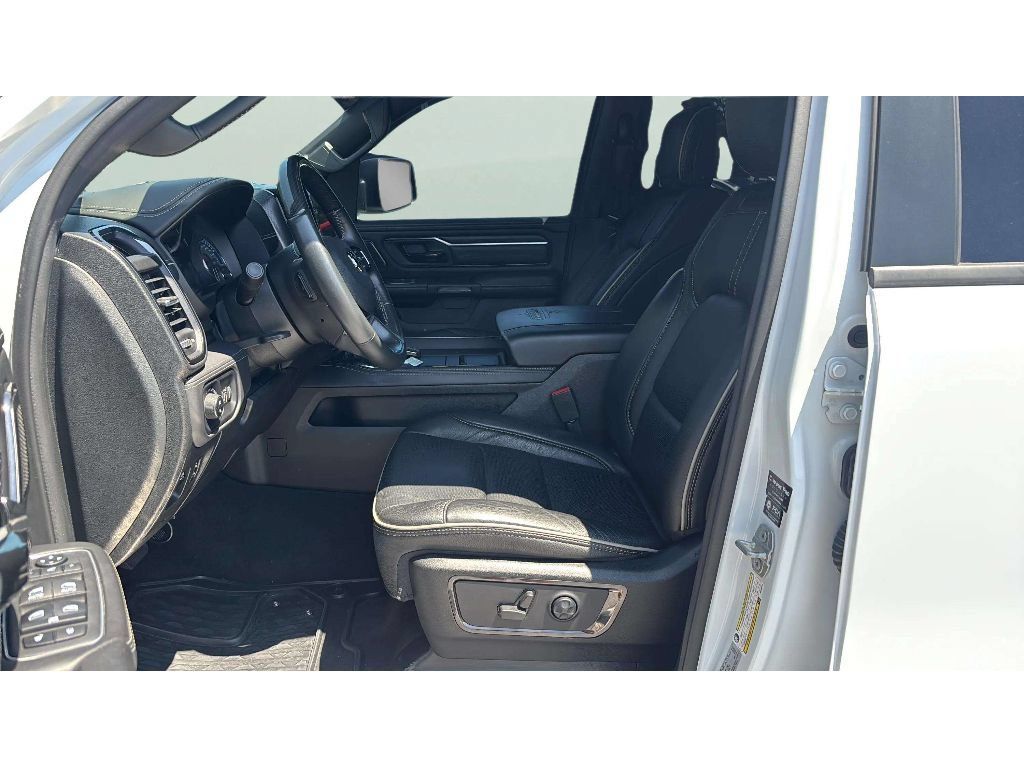 Used 2022 RAM 1500 Limited w/ Night Edition AWD/4WD image 10