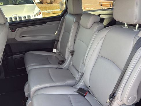 Certified 2024 Honda Odyssey EX-L image 21